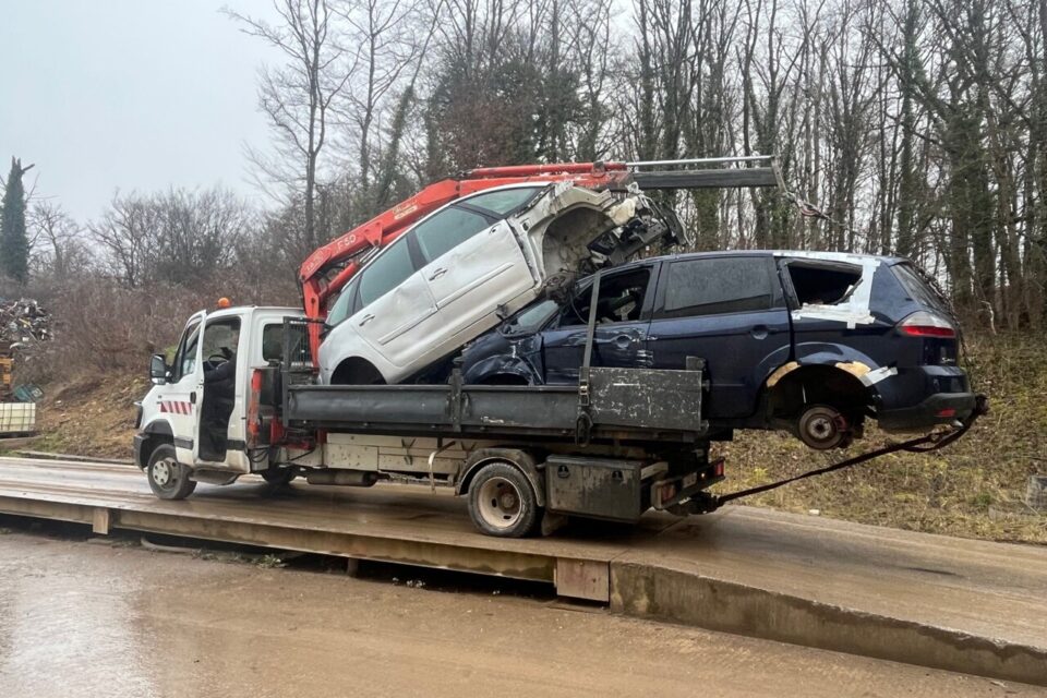 3 tonnes de surcharge pour une camionnette 