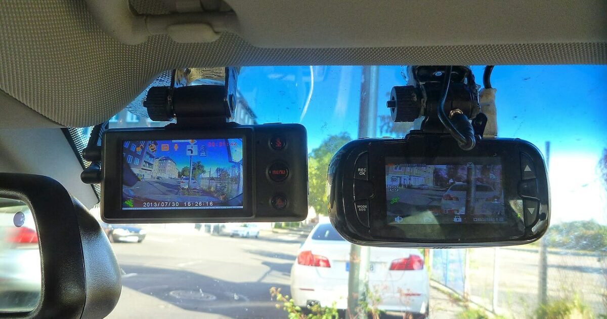 Dashcam et caméra embarquée pour véhicule utilitaire