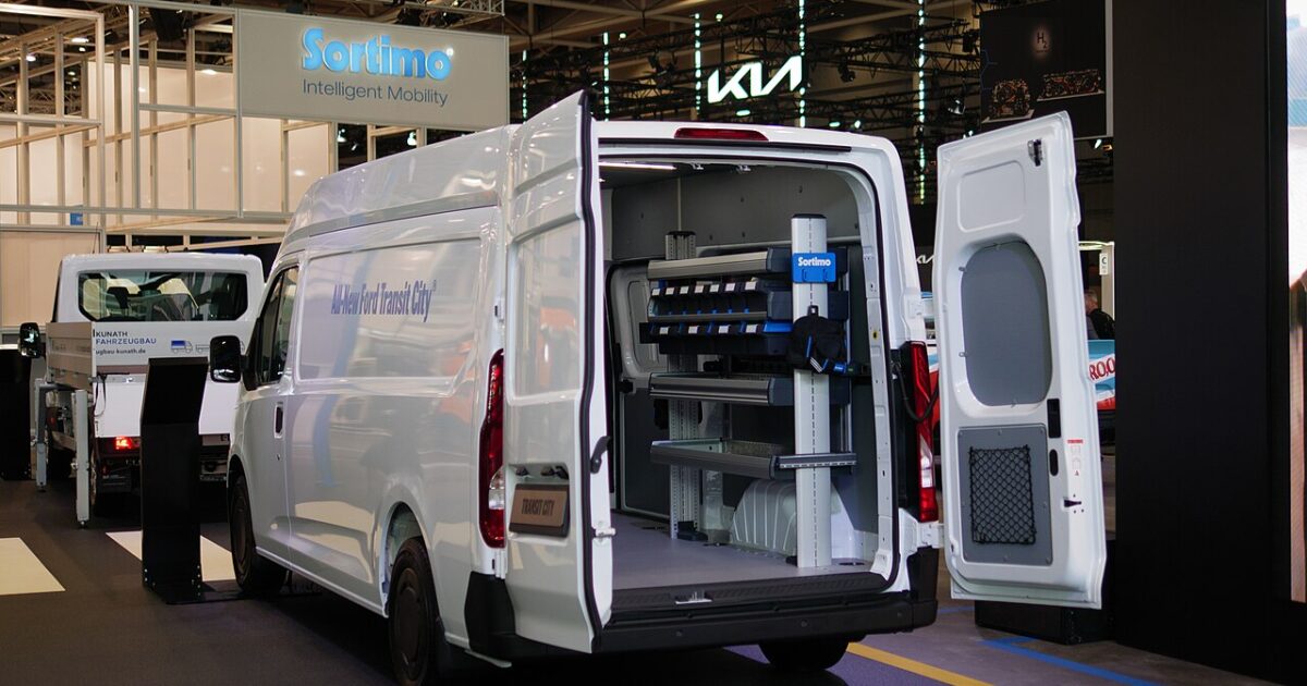 Ford Transit City electrique devoile a l'IAA Transportation 2026