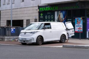 ID. Buzz Cargo empattement long : Volkswagen ajoute 0,5 m³ à son fourgon électrique