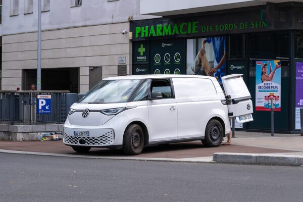 ID. Buzz Cargo empattement long : Volkswagen ajoute 0,5 m³ à son fourgon électrique